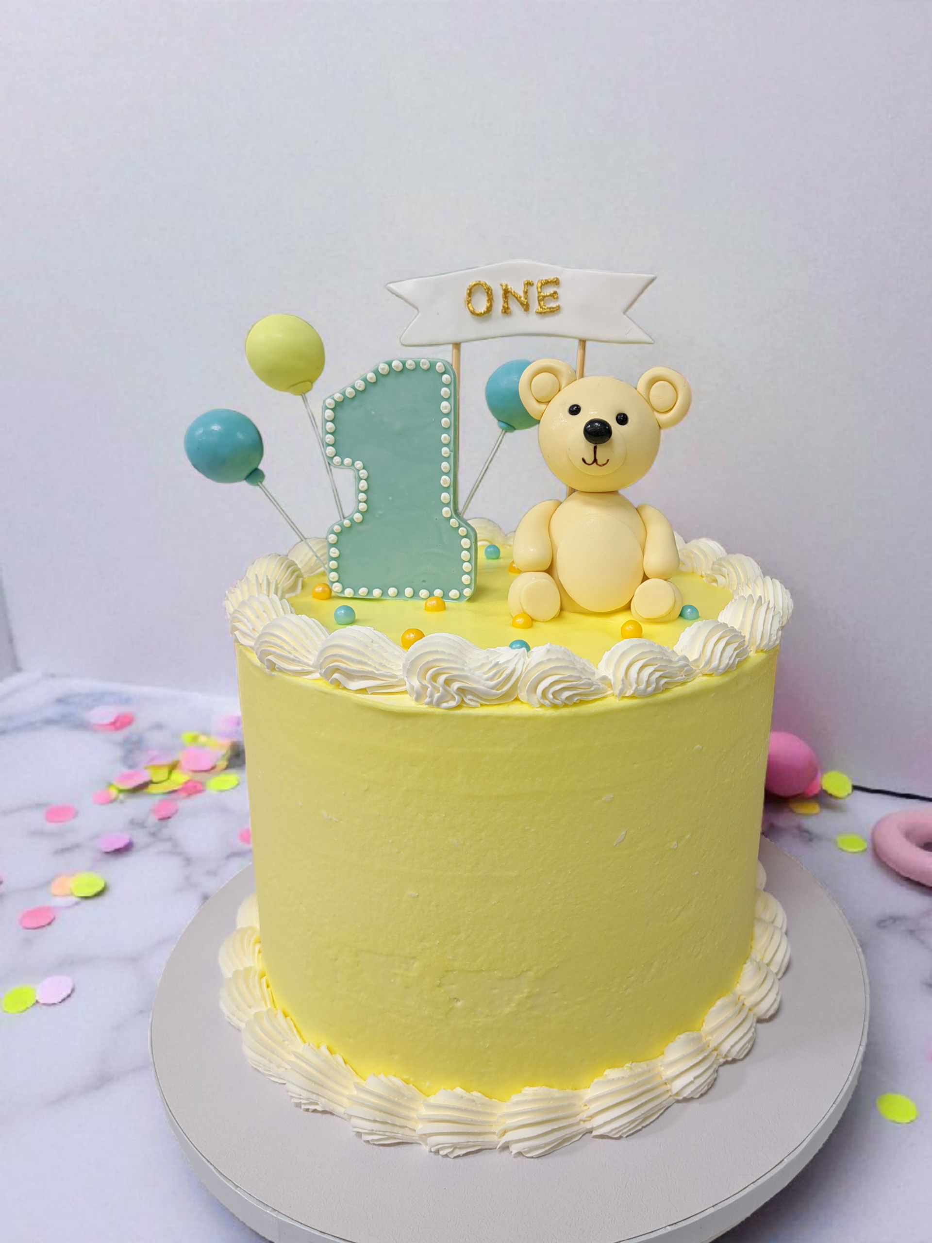 Cute Teddy Bear Cake | Custom Cakes Birthday & Baby Shower